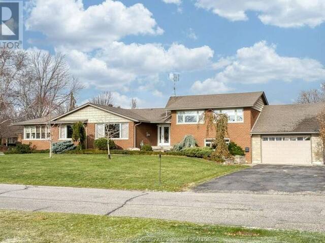 3 BETH Leamington Ontario, N8H 3Z8