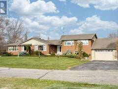 3 BETH Leamington Ontario, N8H 3Z8