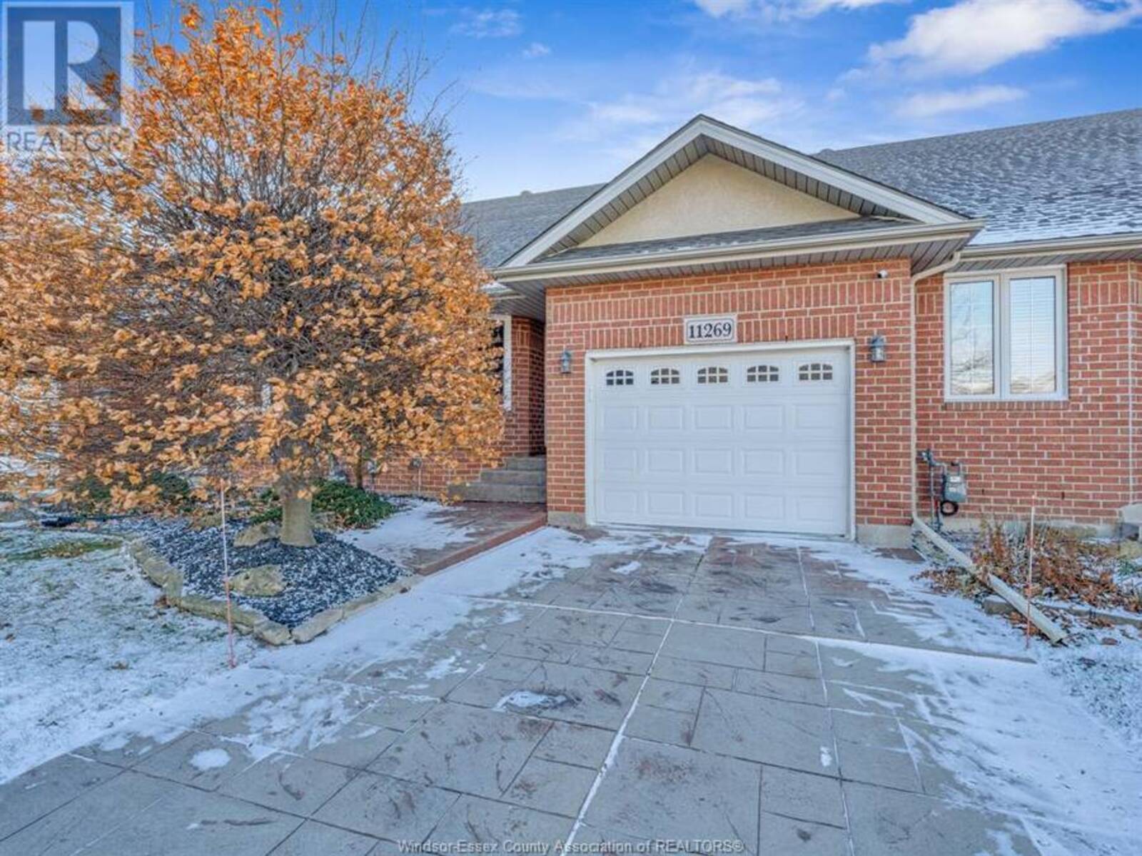 11269 FIRGROVE DRIVE, Windsor, Ontario N8P 1M5