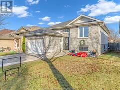 2434 LUXURY Windsor Ontario, N8P 1S8