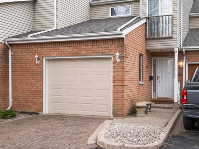 1185 GRAND MARAIS West Unit# 5 Windsor Ontario, N9E 1C8