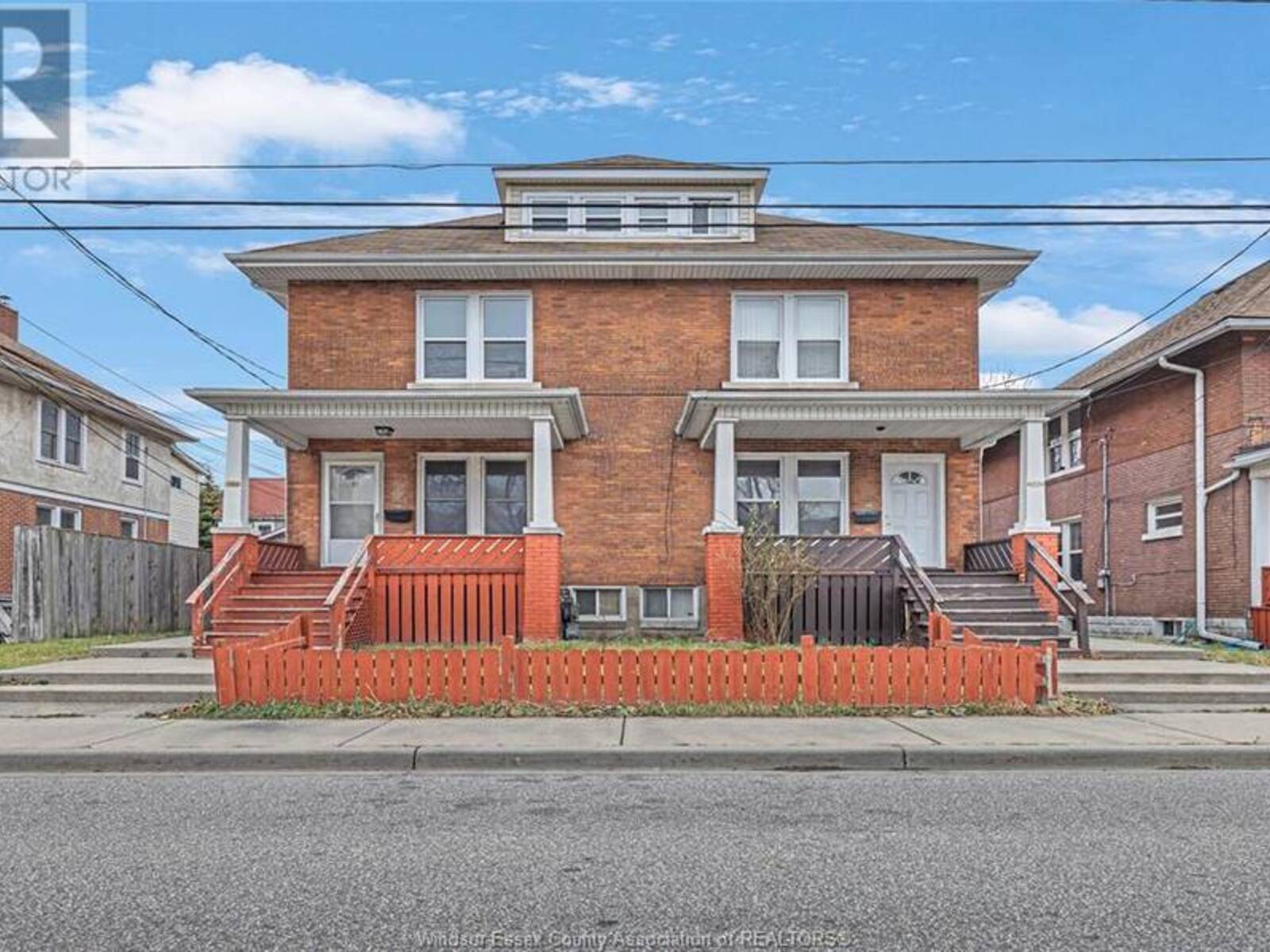 1060-1062 PELISSIER, Windsor, Ontario N9A 4L7