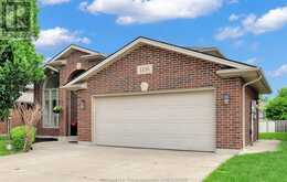 1116 MONARCH MEADOWS DRIVE | Lakeshore Ontario | Slide Image One