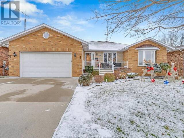 29 ELIZABETH Leamington Ontario, N8H 4Y4