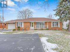 107 Oak STREET East Leamington Ontario, N8H 2C7