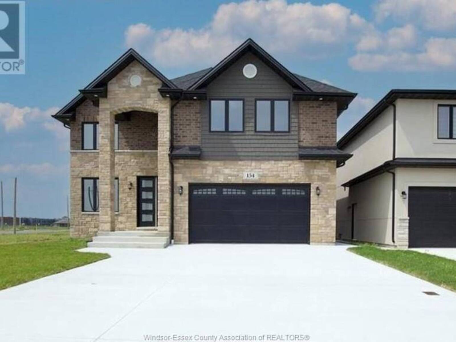 154 TUSCANY TRAIL, Chatham, Ontario N7M 6G2