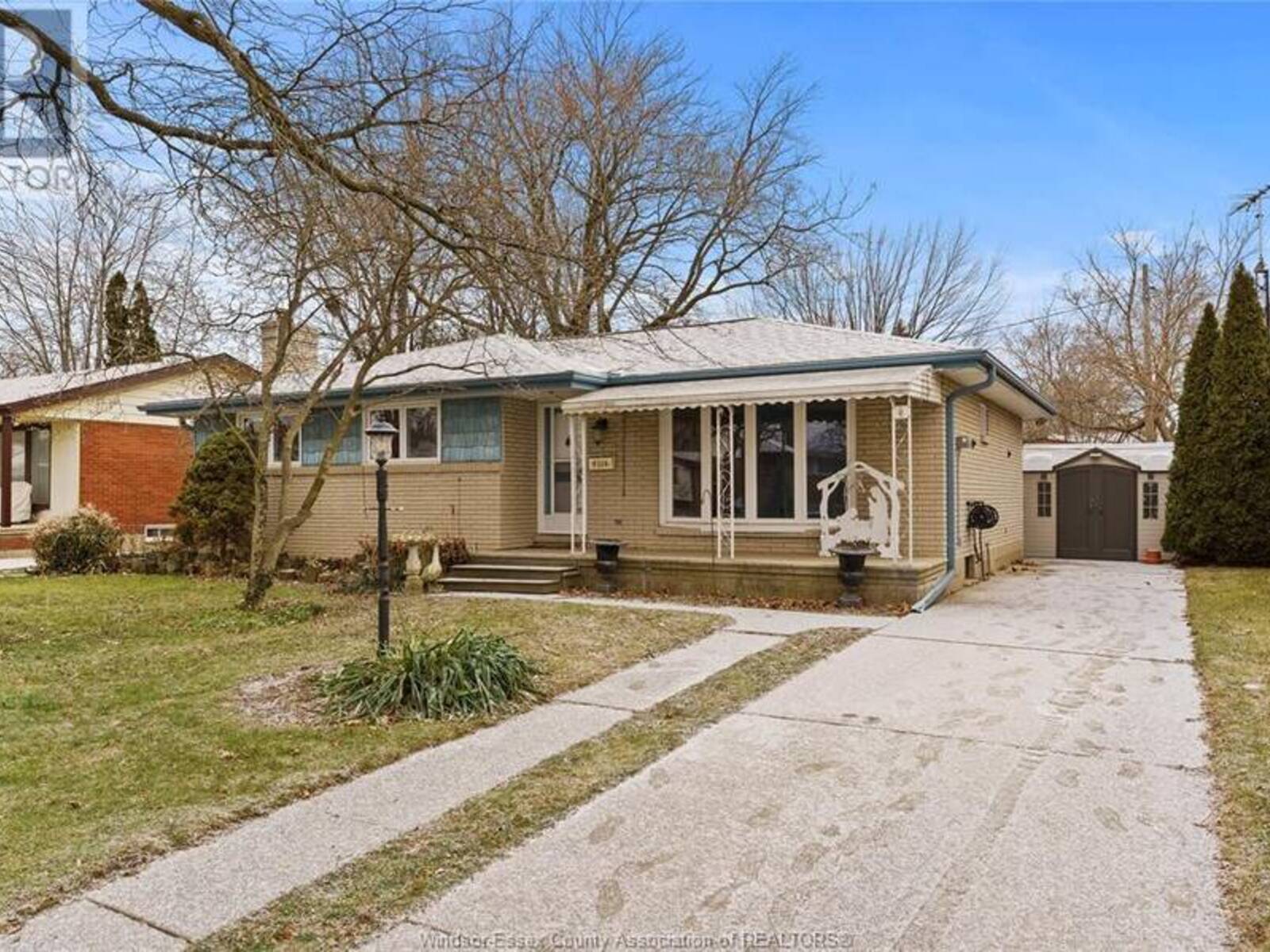 4354 ASHFIELD CRESCENT, Windsor, Ontario N9G 2G9