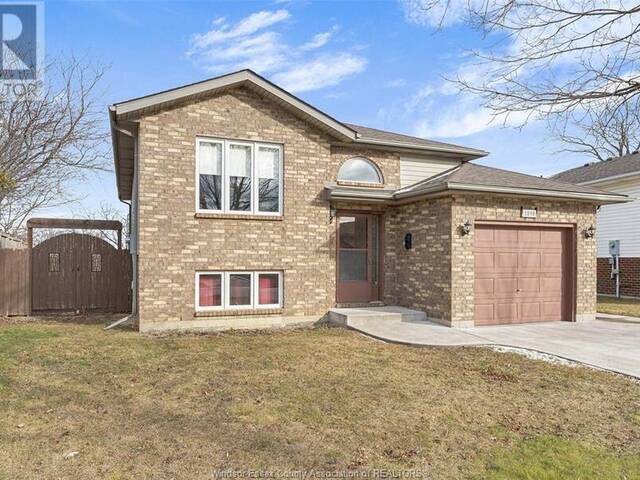 1590 Blairwood CRESCENT Windsor Ontario, N8W 5N9