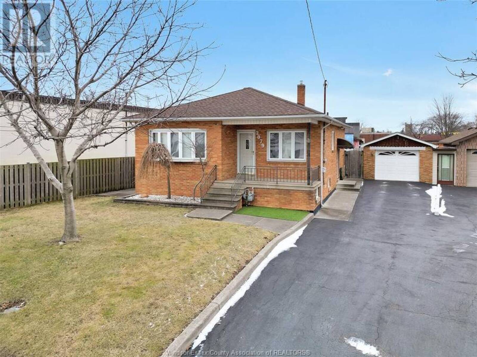 2079 BALFOUR BOULEVARD, Windsor, Ontario N8T 2S6