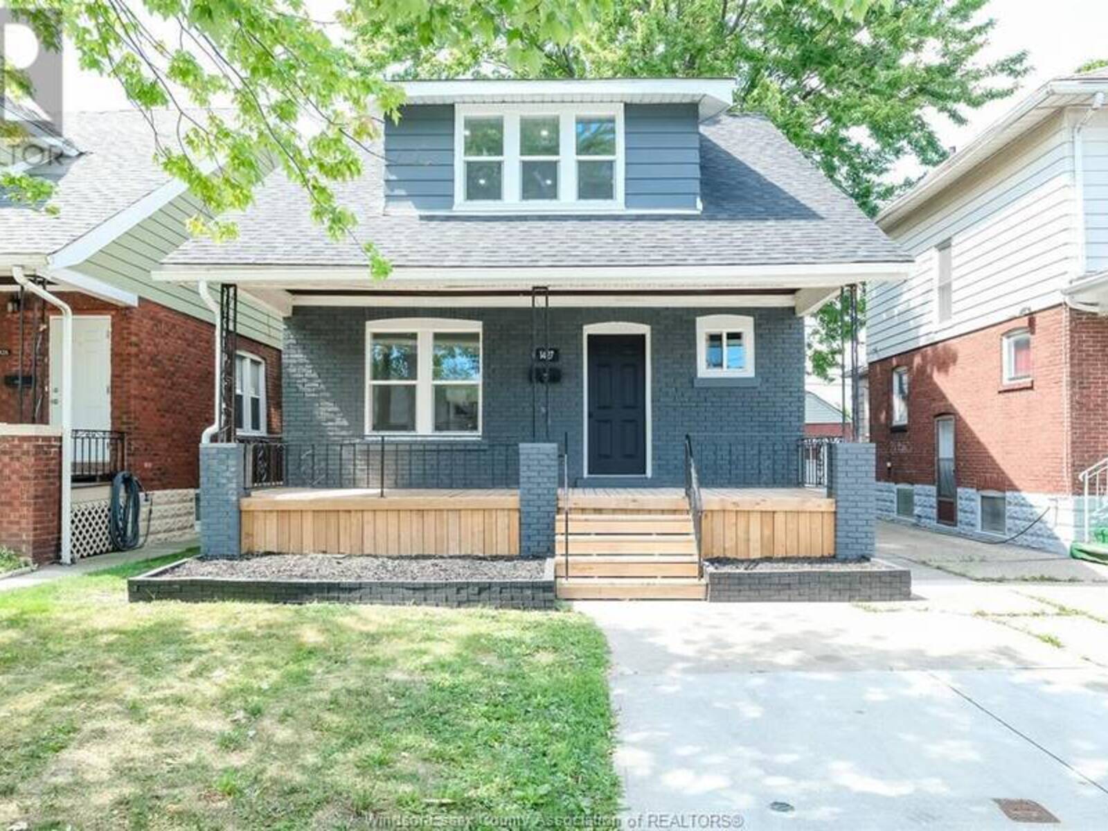 1427 MARENTETTE, Windsor, Ontario N8X 4E2