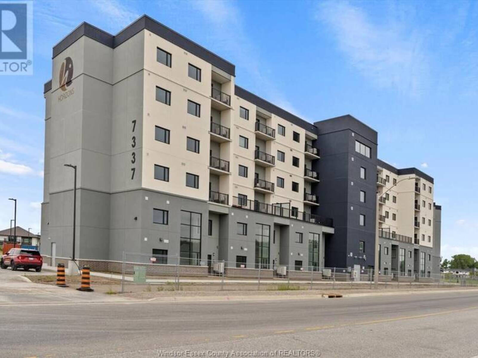 7337 MEO BOULEVARD Unit# 322, LaSalle, Ontario N9H 0P5