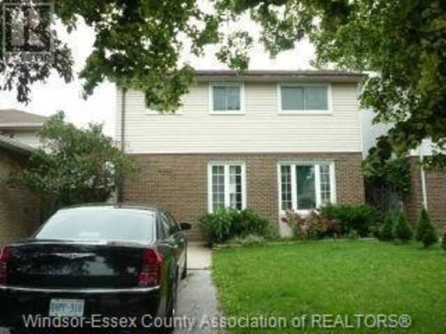 1545 BAYSWATER CRESCENT Windsor Ontario, N8S 4K5