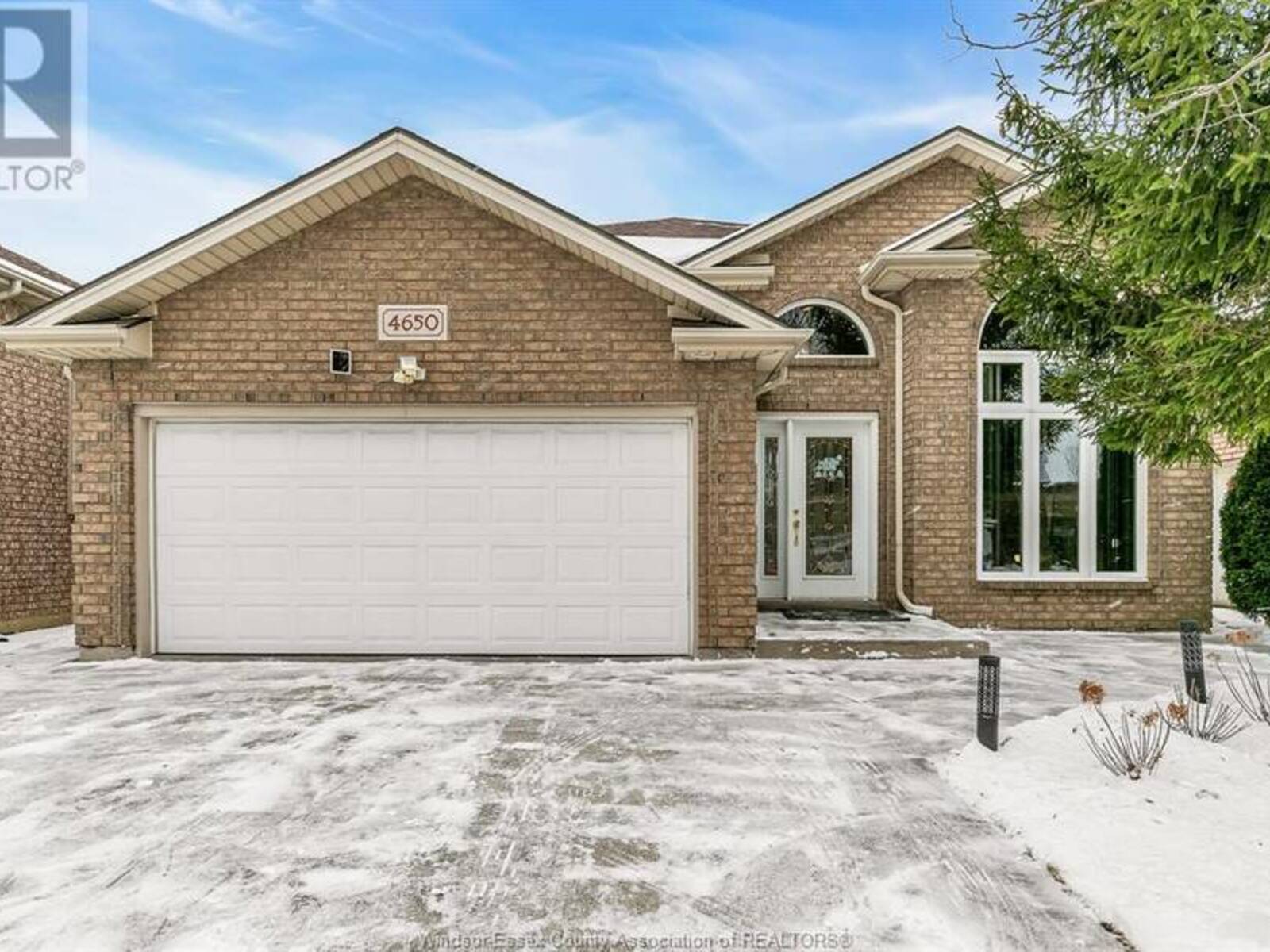 4650 SASSAFRAS, Windsor, Ontario N9G 3E1