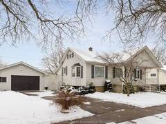 2043 Westminster Windsor Ontario, N8T 1X7