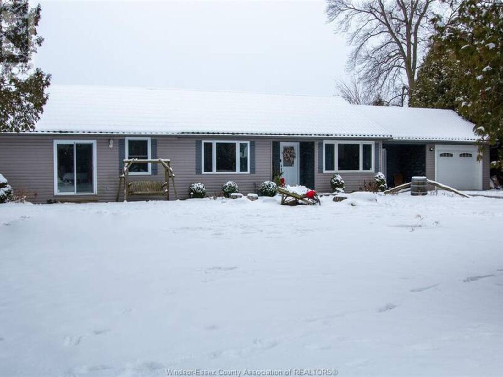 7988 EIGHTH LINE, Chatham, Ontario N7M 5J3