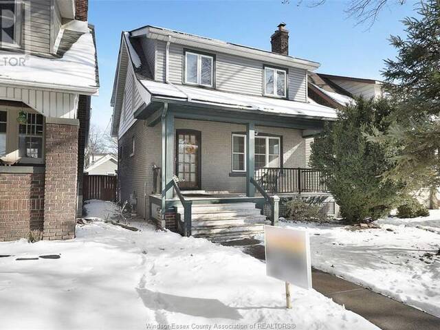 1444 GLADSTONE Windsor Ontario, N8X 1L8