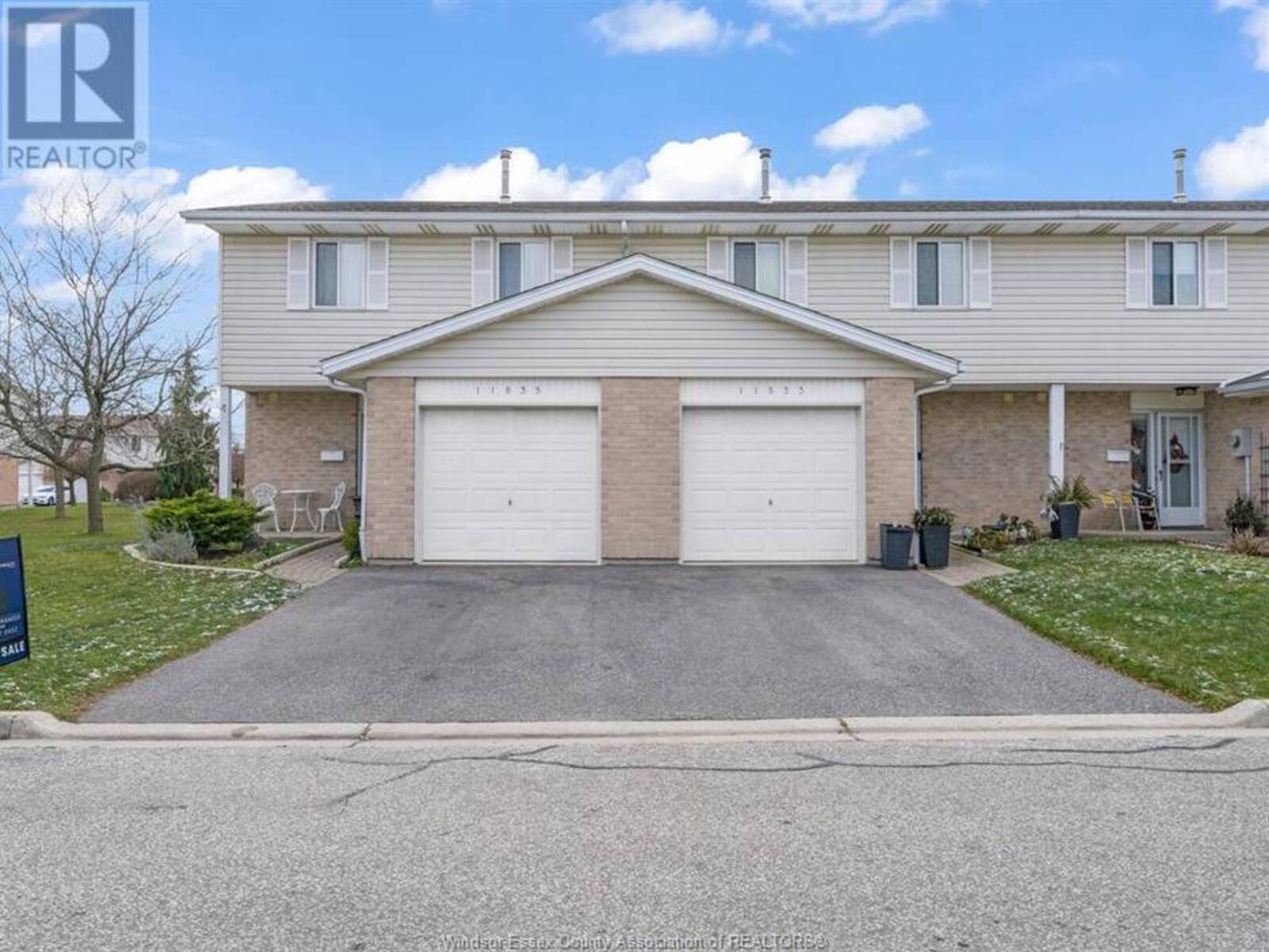 11835 DOVE LANE, Tecumseh, Ontario N8N 4S5