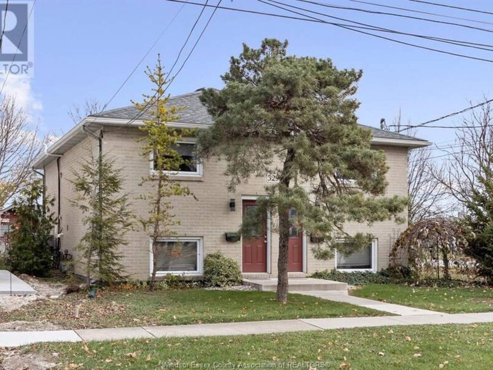 3296 RIBERDY, Windsor, Ontario N8W 3T9