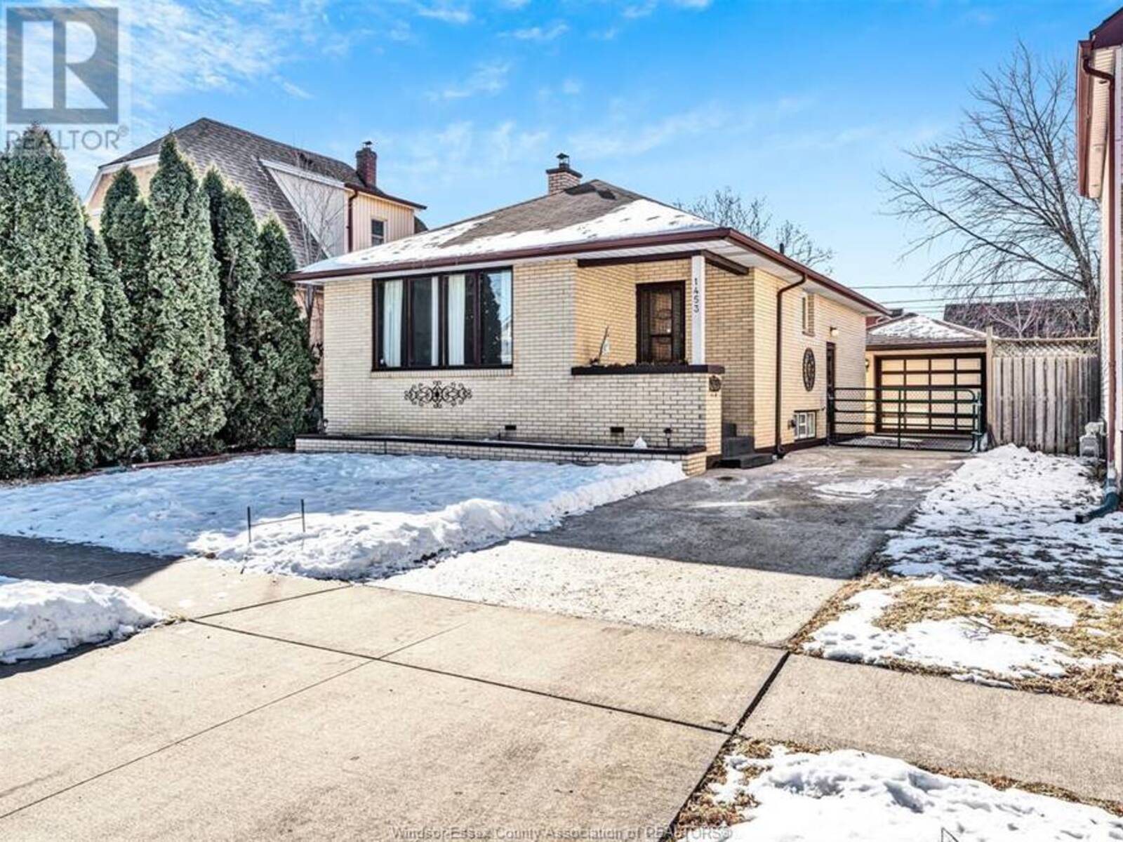 1453 HICKORY ROAD, Windsor, Ontario N8Y 3S8