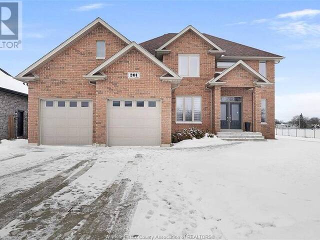 201 MORTON Essex Ontario, N8M 0C5