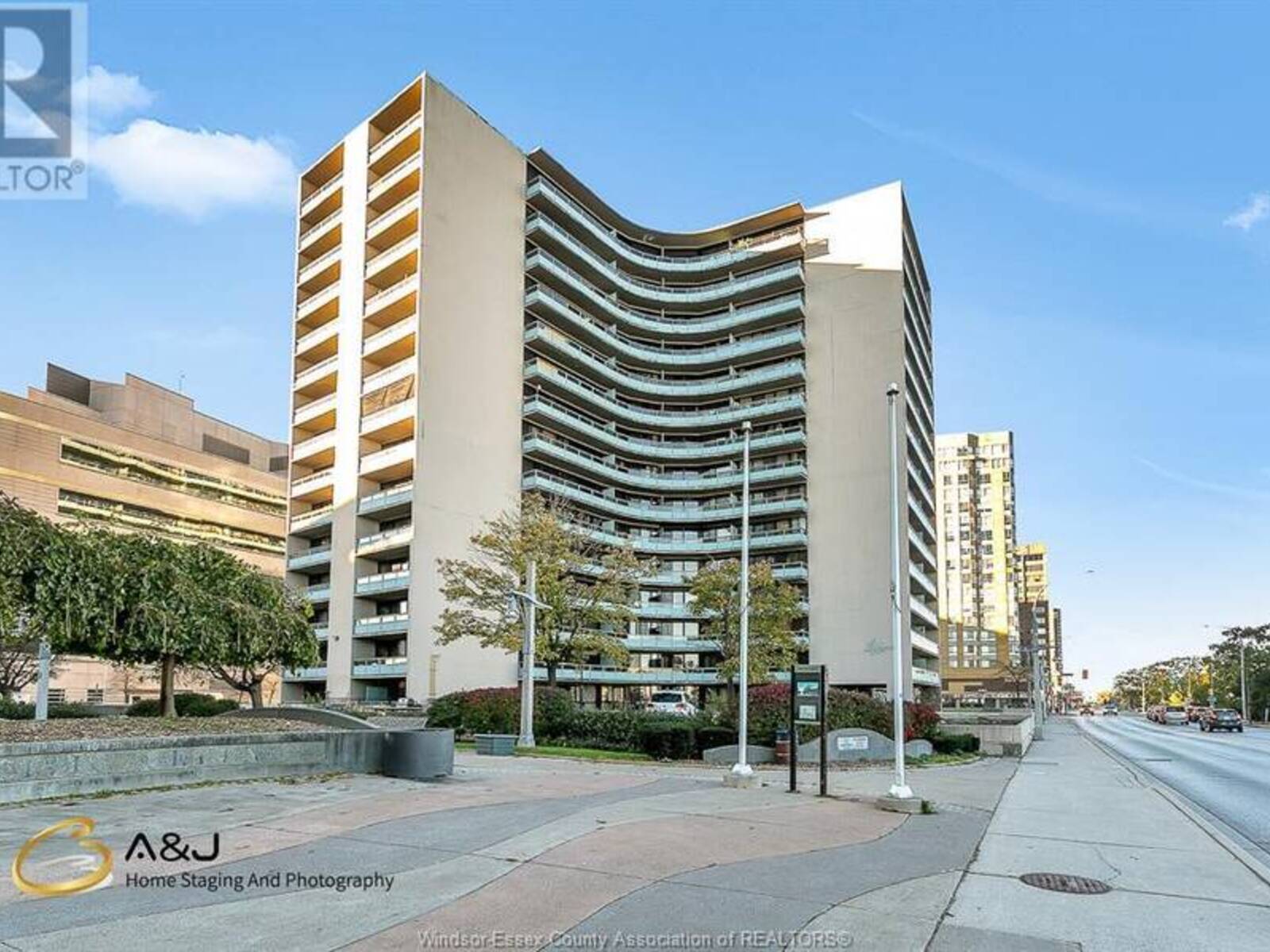 111 RIVERSIDE DRIVE East Unit# 806, Windsor, Ontario N9A 2S6