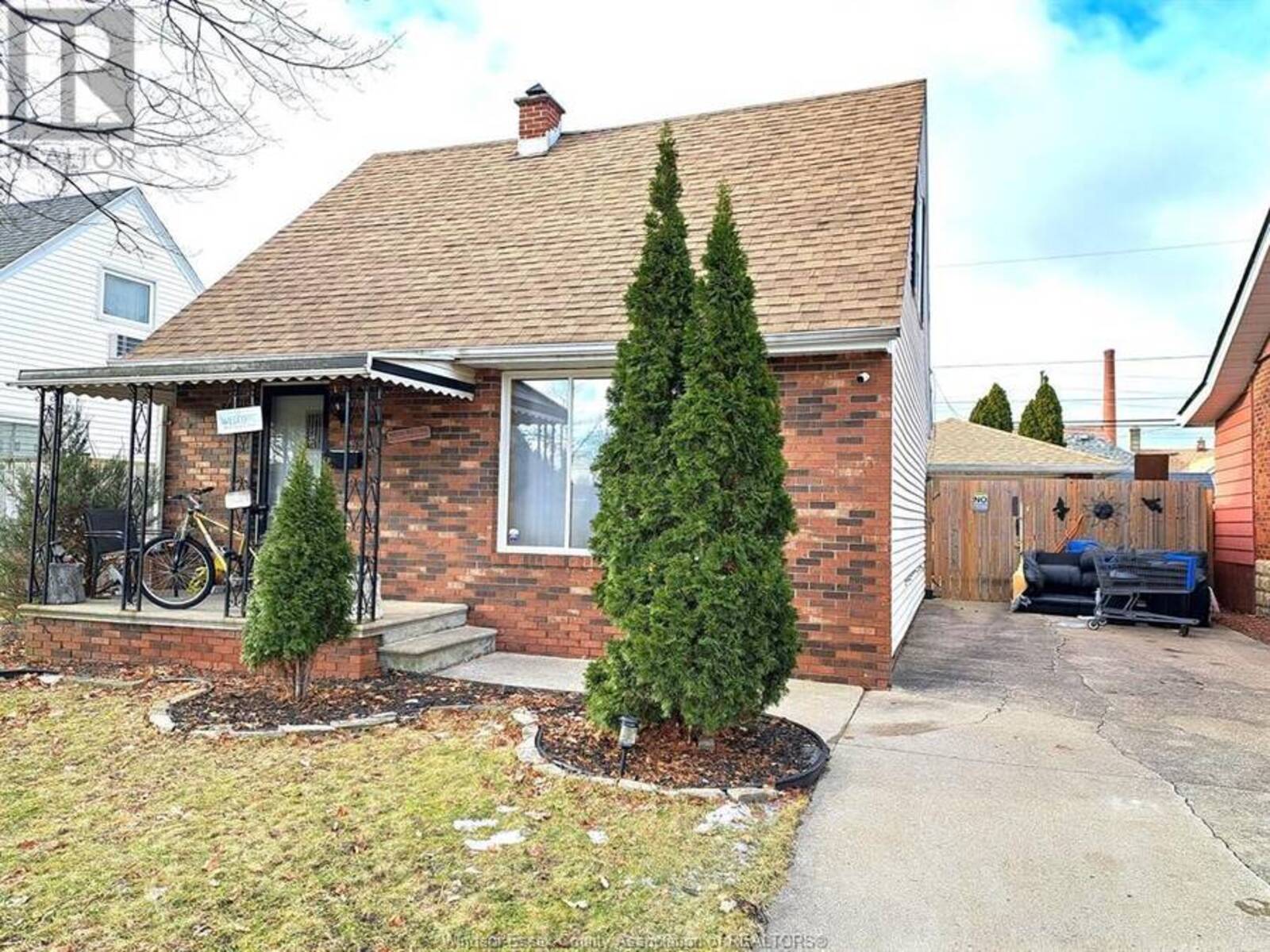 1587 Albert ROAD, Windsor, Ontario N8Y 3R3