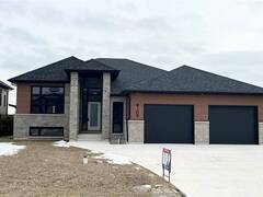 108 HAZEL Kingsville Ontario, N9Y 0A9