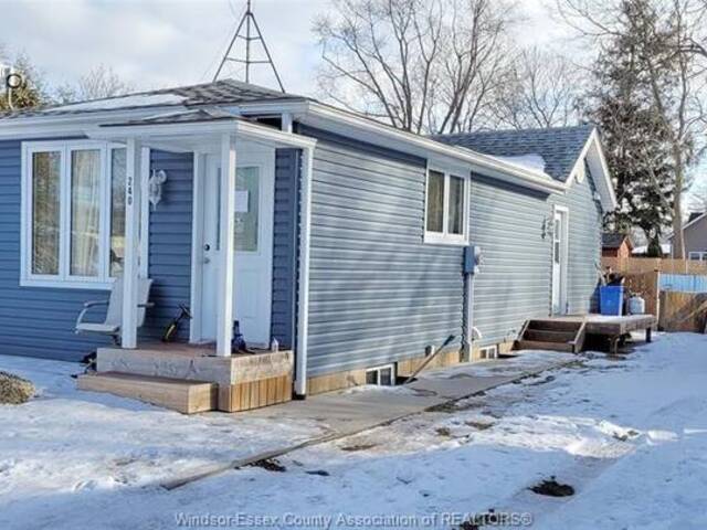 240 FERRIS AVENUE Essex Ontario, N0R 1G0