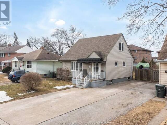 1361 ASKIN AVENUE Windsor Ontario, N9B 2Y2 - 4 Bedrooms Home For Sale