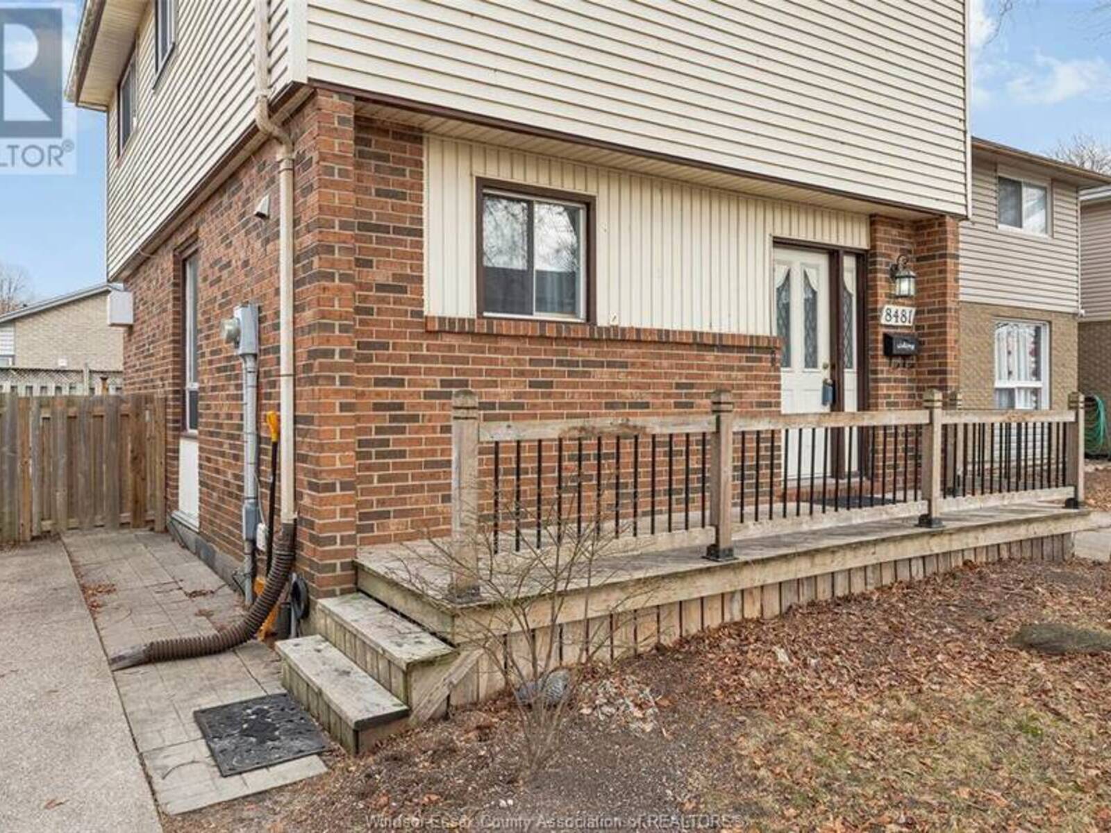 8481 Darlington CRESCENT, Windsor, Ontario N8S 4M3