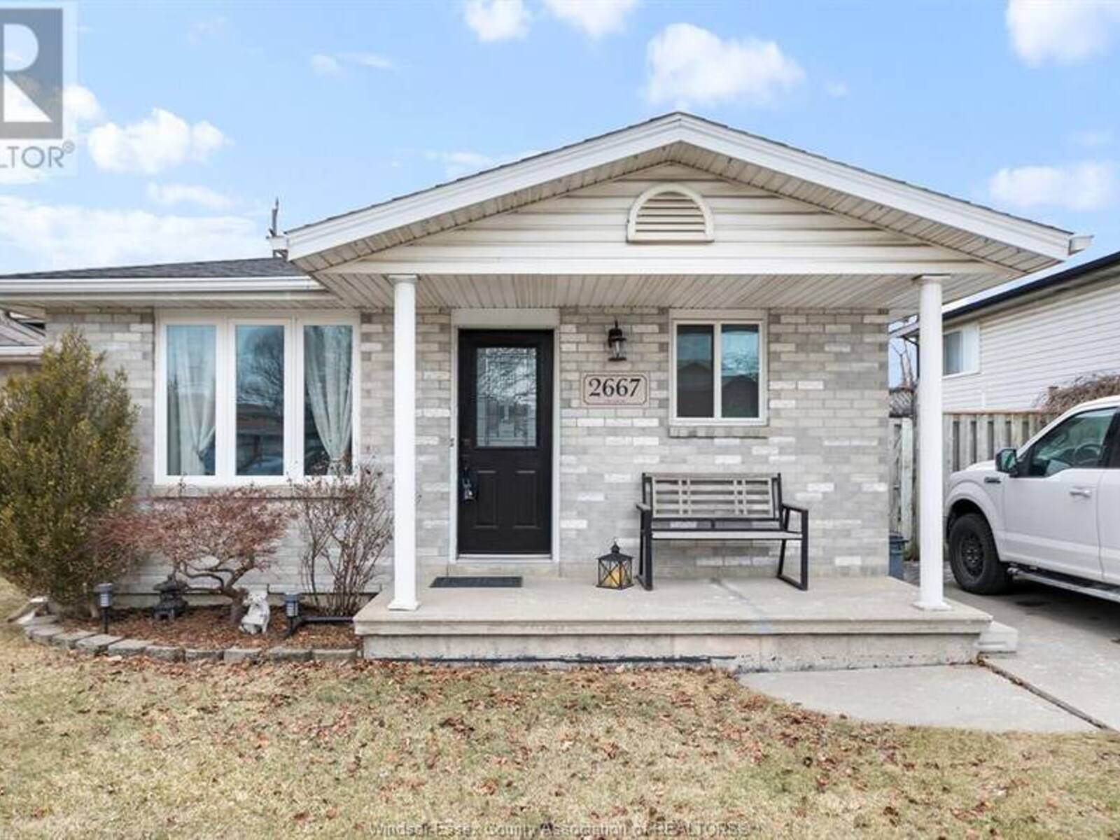 2667 GEM, Windsor, Ontario N8W 5N8