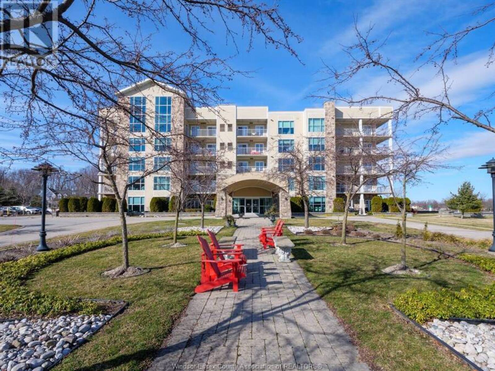 34 Boblo Island BOULEVARD Unit# 203, Amherstburg, Ontario N9V 0C4