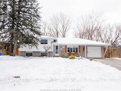 1911 KENT Windsor Ontario, N9E 3R4