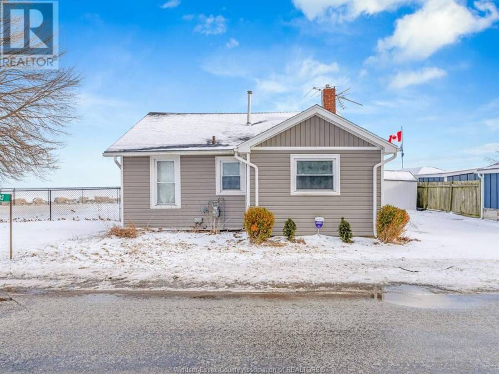 32 PULLEY ROAD, Leamington, Ontario N0P 2P0