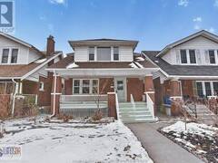 1637 VICTORIA Windsor Ontario, N8X 1P6