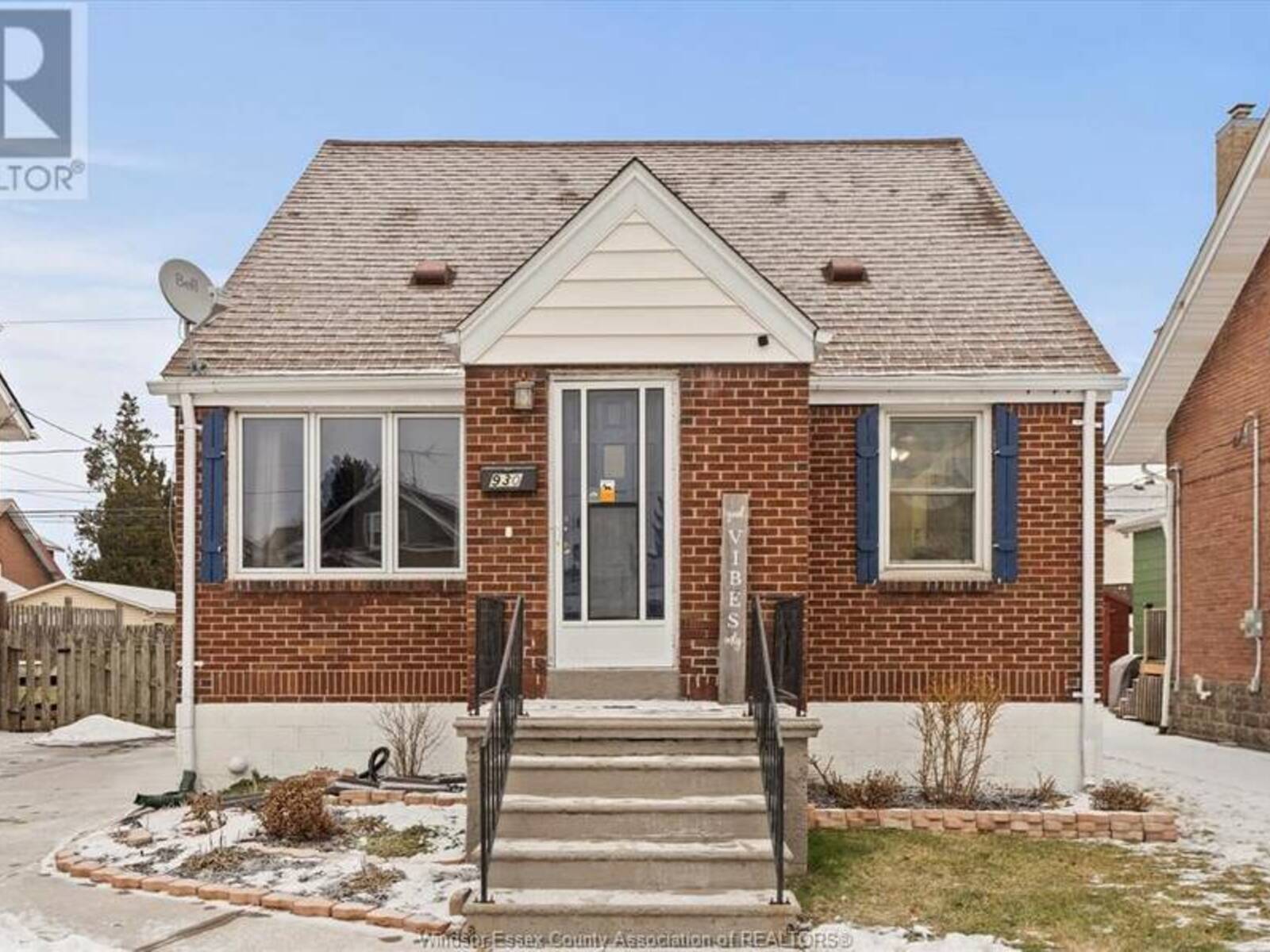 930 DAWSON ROAD, Windsor, Ontario N8Y 4A4