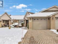 1026 Hacienda Way Windsor Ontario, N9G 2T7