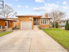 1890 FERNDALE AVENUE Windsor Ontario, N8T 2K8