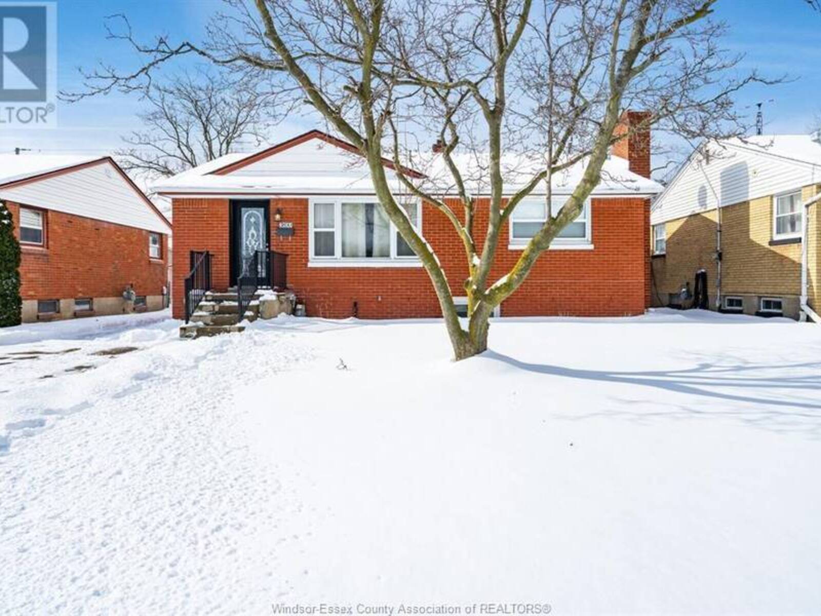 3850 Whitney AVENUE, Windsor, Ontario N9C 2C4