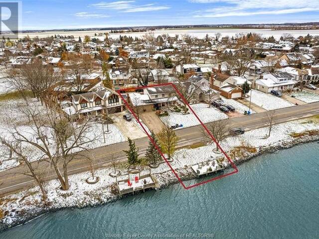 121 SOUTH RIVERVIEW Amherstburg Ontario, N9V 3R3 - 5 Bedrooms Waterfront Home For sale