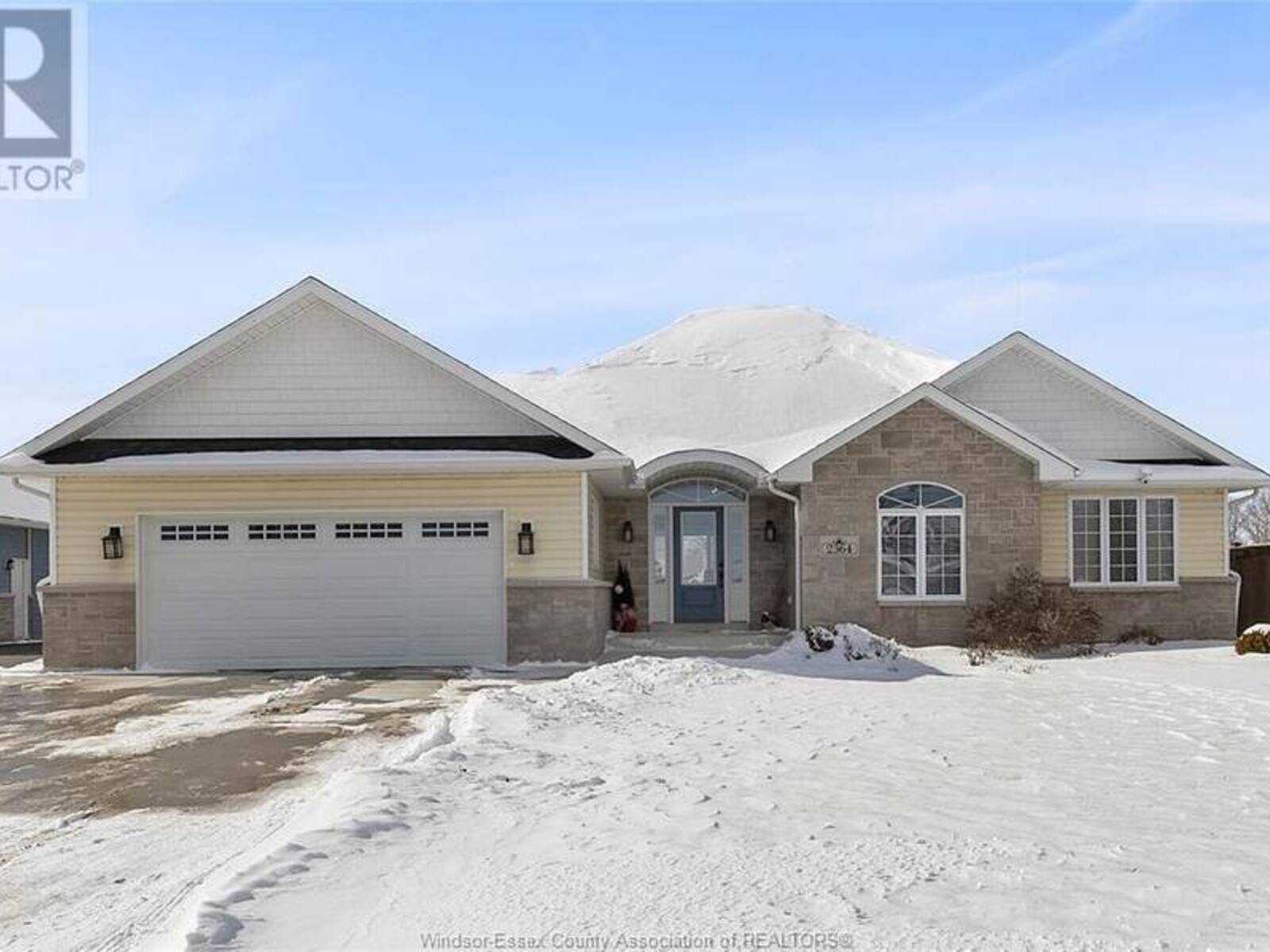 2364 FRONT ROAD North, Amherstburg, Ontario N9V 3R3