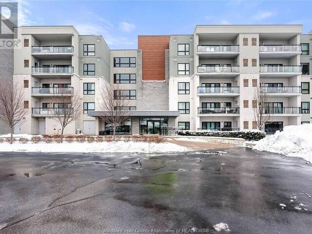 250 MANNING Unit# 207 Tecumseh Ontario, N8N 0E5 - 3 Bedrooms Condo For Sale