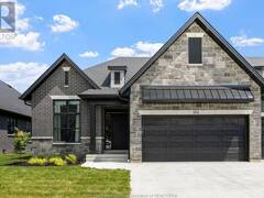 301 XAVIER CIRCLE Windsor Ontario, N8N 0J3