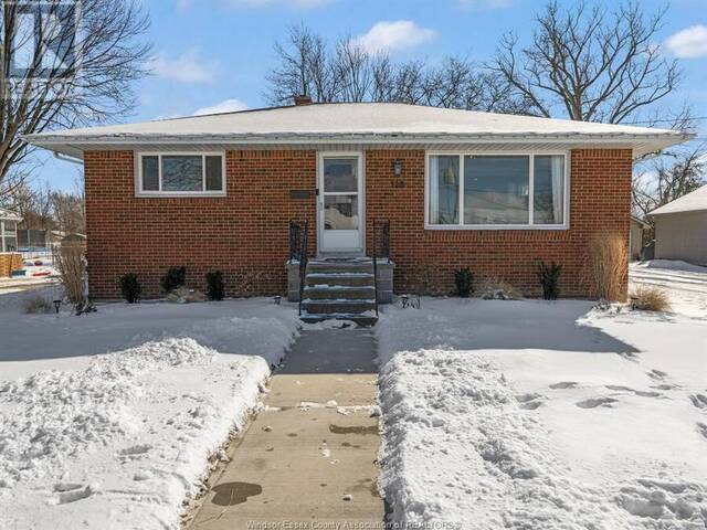 118 Cameron Ave Essex Ontario, N8M 2L5 - 2 Bedrooms Home For Sale