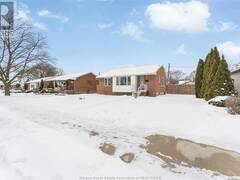 1275 DOT AVENUE Windsor Ontario, N9C 3H9