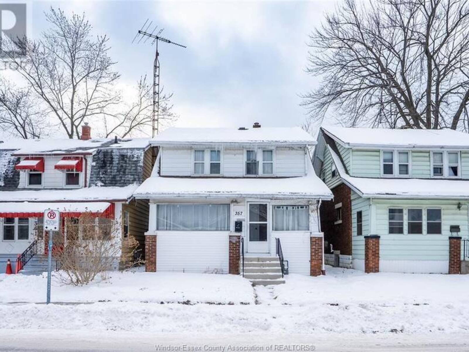 357 JOSEPHINE AVENUE, Windsor, Ontario N9B 2K9