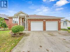 18 SHAWNEE COURT Leamington Ontario, N8H 5A8