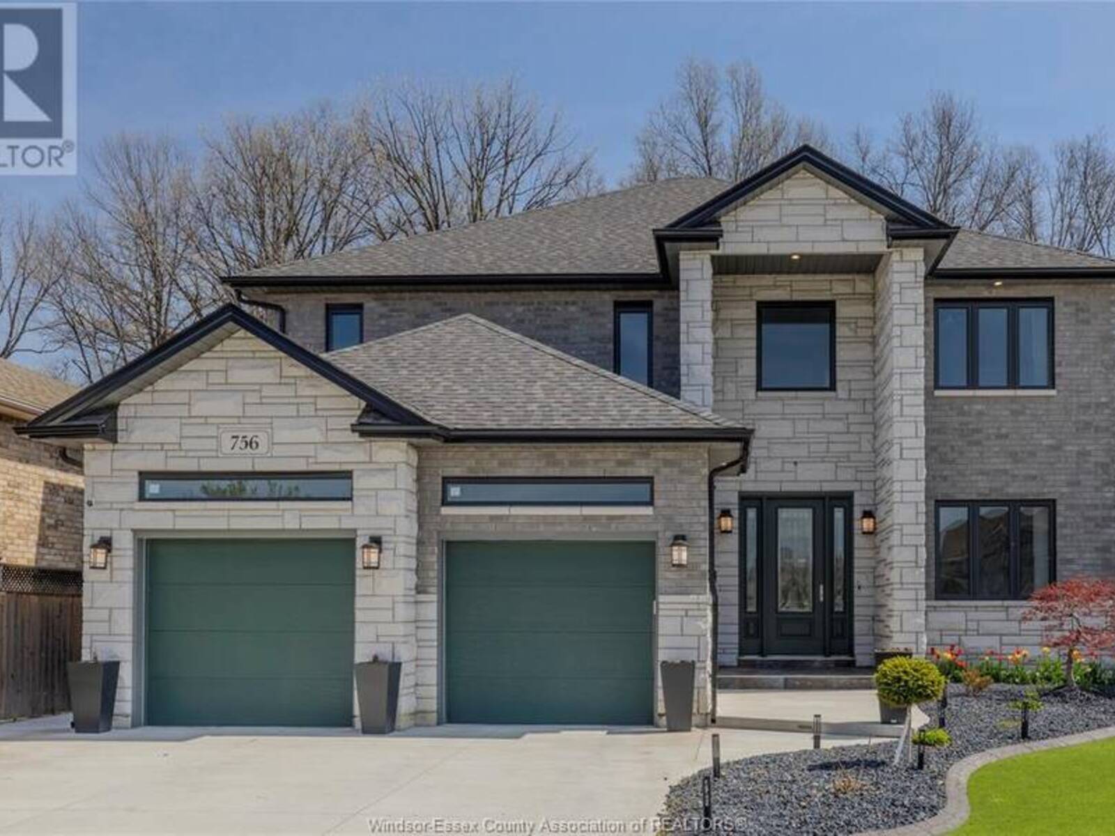 756 NEWPORT CRESCENT, Windsor, Ontario N9B 3H7