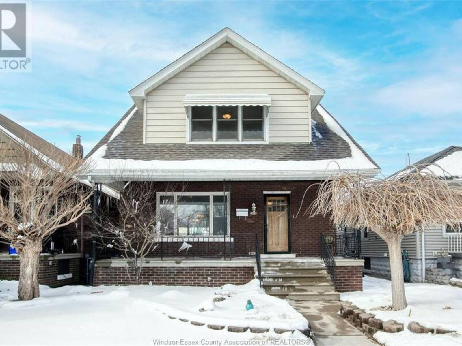 1423 ELSMERE, Windsor, Ontario N8X 4H1