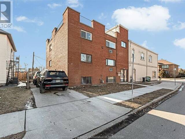 1015 MARION Windsor Ontario, N9A 2J3 - Property For Sale